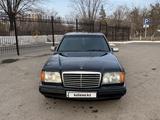 Mercedes-Benz E 200 1996 года за 1 650 000 тг. в Караганда – фото 2