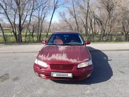 Toyota Camry 1998 года за 3 000 000 тг. в Талдыкорган – фото 12