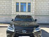 Lexus LX 570 2016 года за 46 000 000 тг. в Астана