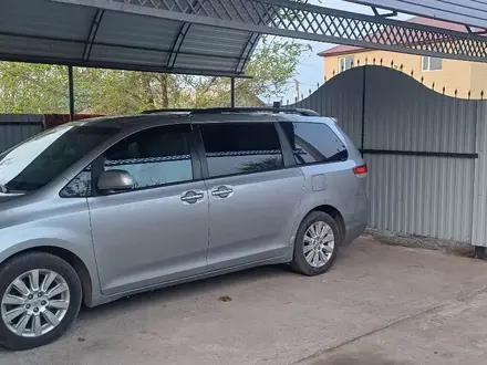 Toyota Sienna 2011 года за 8 500 000 тг. в Уральск – фото 7