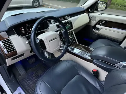 Land Rover Range Rover 2019 года за 45 000 000 тг. в Алматы – фото 10