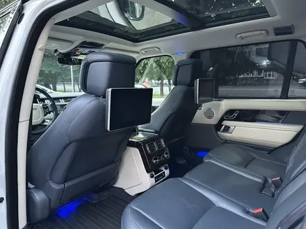 Land Rover Range Rover 2019 года за 45 000 000 тг. в Алматы – фото 14