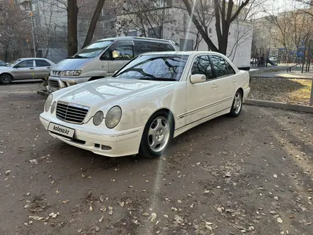 Mercedes-Benz E 430 2000 года за 8 500 000 тг. в Алматы – фото 3