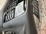 Бампер передний Toyota Sienna SE (2015-2020) за 65 000 тг. в Атырау – фото 5