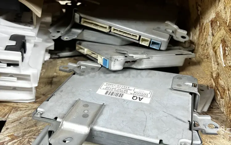 Электронный блок управления, ЭБУ, компьютер Toyota Lexus б/у оригинал за 1 000 тг. в Алматы