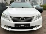 Toyota Camry 2012 года за 9 500 000 тг. в Павлодар – фото 2