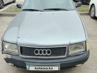Audi 100