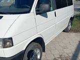 Volkswagen Caravelle 1995 года за 3 800 000 тг. в Костанай – фото 4