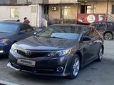 Toyota Camry 2014 года за 8 500 000 тг. в Семей