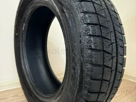 Bridgestone Blizzak Revo GZ за 105 000 тг. в Астана