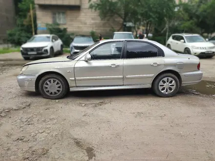 Hyundai Sonata 2004 года за 1 000 000 тг. в Алматы – фото 4