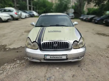 Hyundai Sonata 2004 года за 1 000 000 тг. в Алматы – фото 3