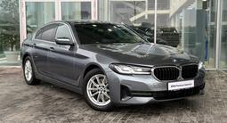 BMW 520 2021 года за 23 000 000 тг. в Алматы – фото 2