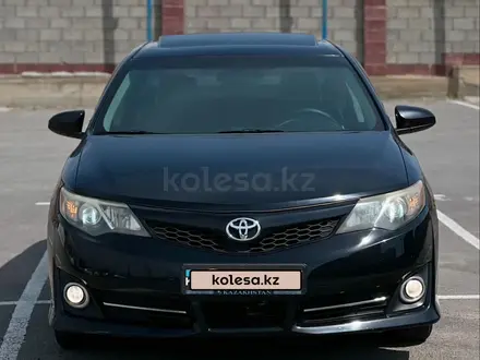 Toyota Camry 2013 года за 9 000 000 тг. в Шымкент – фото 2