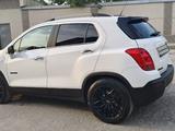 Chevrolet Tracker 2015 года за 6 200 000 тг. в Шымкент – фото 5
