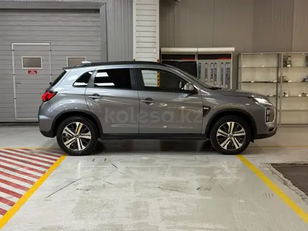 Mitsubishi ASX 2023 года за 10 290 000 тг. в Алматы – фото 4