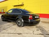 Volkswagen Passat 2001 года за 2 000 000 тг. в Уральск – фото 3