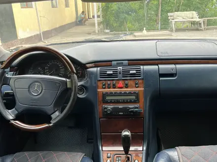 Mercedes-Benz E 280 1999 года за 4 500 000 тг. в Кызылорда – фото 17