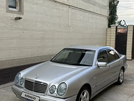 Mercedes-Benz E 280 1999 года за 4 500 000 тг. в Кызылорда – фото 2