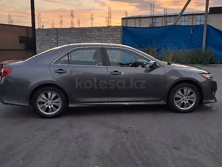 Toyota Camry 2013 года за 9 500 000 тг. в Алматы – фото 3