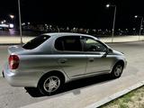 Toyota Platz 2000 годаүшін2 200 000 тг. в Семей