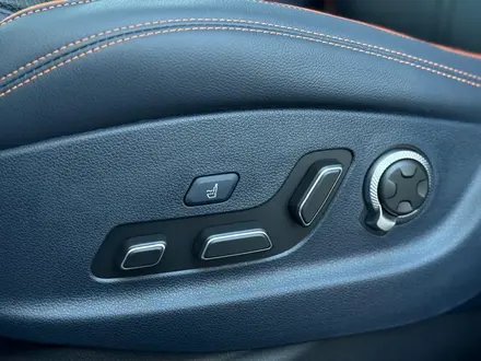 Genesis GV70 2.5T 2025 года за 32 290 000 тг. в Алматы – фото 15