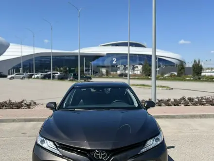 Toyota Camry 2019 года за 14 200 000 тг. в Алматы – фото 12
