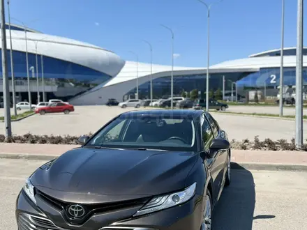Toyota Camry 2019 года за 14 200 000 тг. в Алматы – фото 13