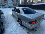 Mercedes-Benz E 230 1997 года за 2 800 000 тг. в Кокшетау – фото 2