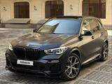 BMW X5 2020 года за 35 700 000 тг. в Алматы