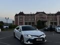 Toyota Camry 2023 года за 19 300 000 тг. в Алматы