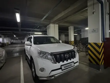 Toyota Land Cruiser Prado 2015 года за 19 000 000 тг. в Астана