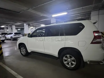 Toyota Land Cruiser Prado 2015 года за 19 000 000 тг. в Астана – фото 4