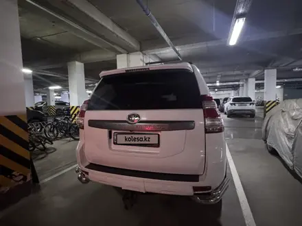 Toyota Land Cruiser Prado 2015 года за 19 000 000 тг. в Астана – фото 3