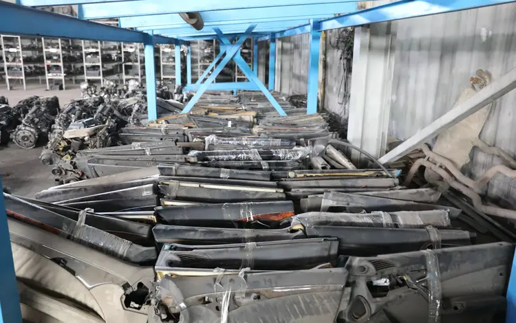 Дверный карты (Обшивка) на Mercedes-Benz за 5 000 тг. в Алматы