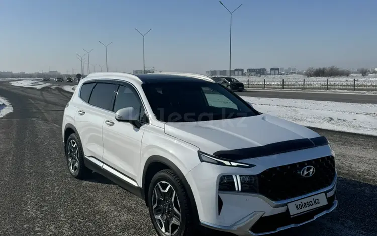 Hyundai Santa Fe 2023 годаfor18 800 000 тг. в Астана