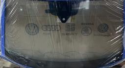 Лобовое стекло Porsche за 199 500 тг. в Алматы – фото 3