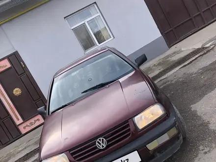 Volkswagen Vento 1993 года за 1 200 000 тг. в Шымкент – фото 2