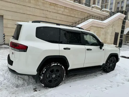 Toyota Land Cruiser 2023 года за 57 400 000 тг. в Астана – фото 6