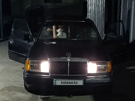 Mercedes-Benz E 230 1991 года за 900 000 тг. в Тараз – фото 3
