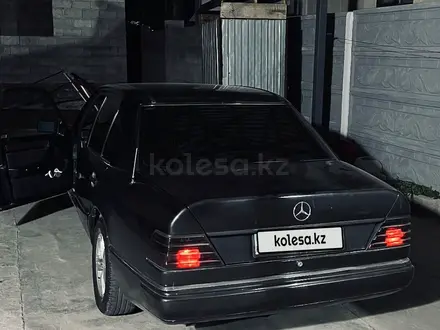 Mercedes-Benz E 230 1991 года за 900 000 тг. в Тараз – фото 7