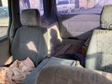 Toyota Previa 2002 года за 700 000 тг. в Щучинск – фото 2