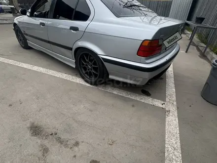 BMW 328 1995 года за 2 800 000 тг. в Алматы – фото 28