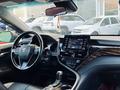 Toyota Camry 2023 года за 12 999 999 тг. в Астана – фото 2