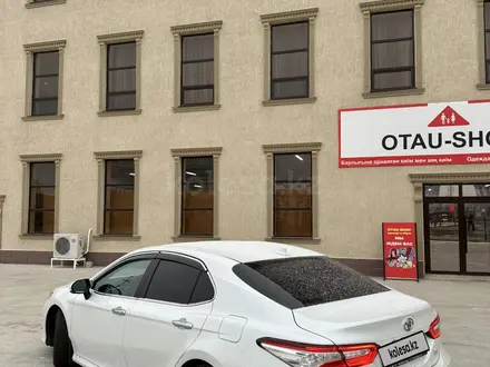 Toyota Camry 2018 года за 13 200 000 тг. в Уральск – фото 7