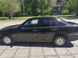 Mercedes-Benz C 220 1995 года за 1 200 000 тг. в Караганда – фото 4