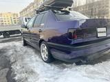 Volkswagen Vento 1994 года за 2 200 000 тг. в Алматы – фото 4