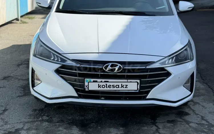 Hyundai Elantra 2019 годаүшін9 300 000 тг. в Алматы