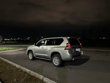 Toyota Land Cruiser Prado 2017 года за 26 000 000 тг. в Астана – фото 4