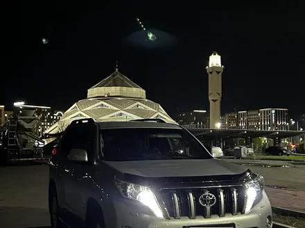 Toyota Land Cruiser Prado 2017 года за 26 000 000 тг. в Астана